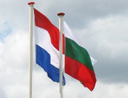 vlaggen Nederland en Bulgarije
